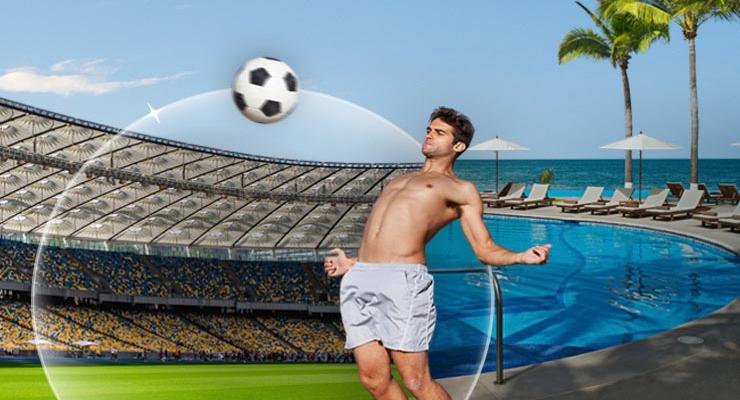 THE WORLD CUP IS FELT AT KRYSTAL Krystal® Cancún THE WORLD CUP IS FELT AT KRYSTAL Krystal® Cancún