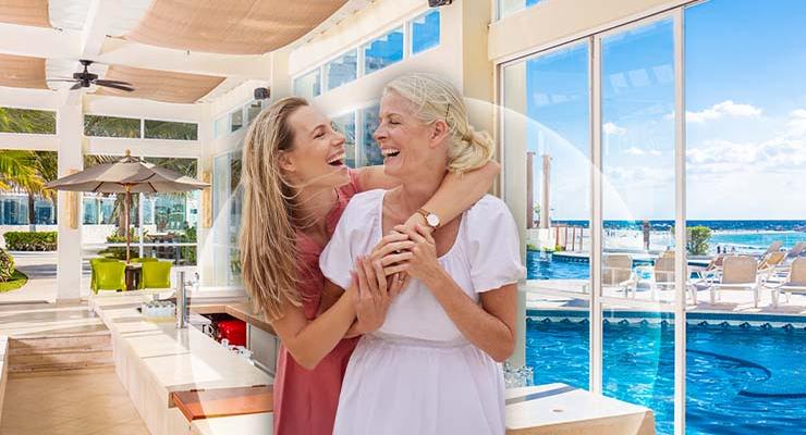 CELEBRATE MOM WITH A TRIP Krystal® Cancún CELEBRATE MOM WITH A TRIP Krystal® Cancún