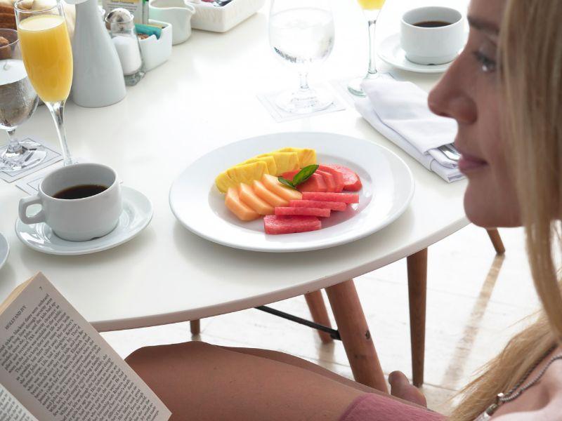 Room service Krystal® Cancún Room service Krystal® Cancún